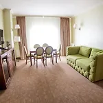 Park & 4* Truskavets