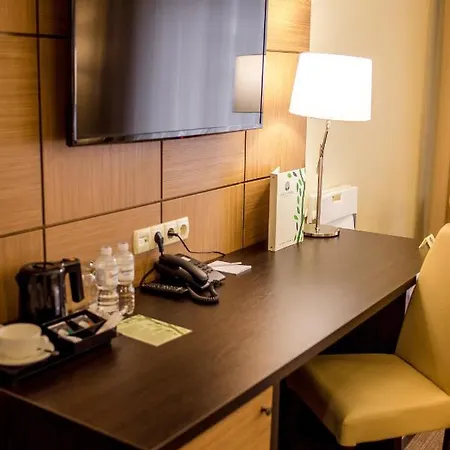 Park & Ξενοδοχείο Τρούσκαβετς